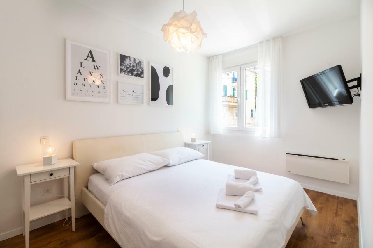 Apartment In Centre For 6 Split Exterior foto